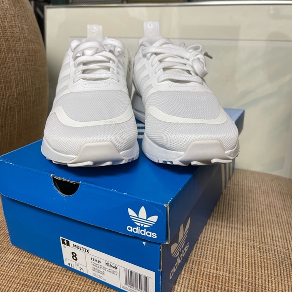 Brand new men’s size 8 adidas sneakers - Picture 1 of 4